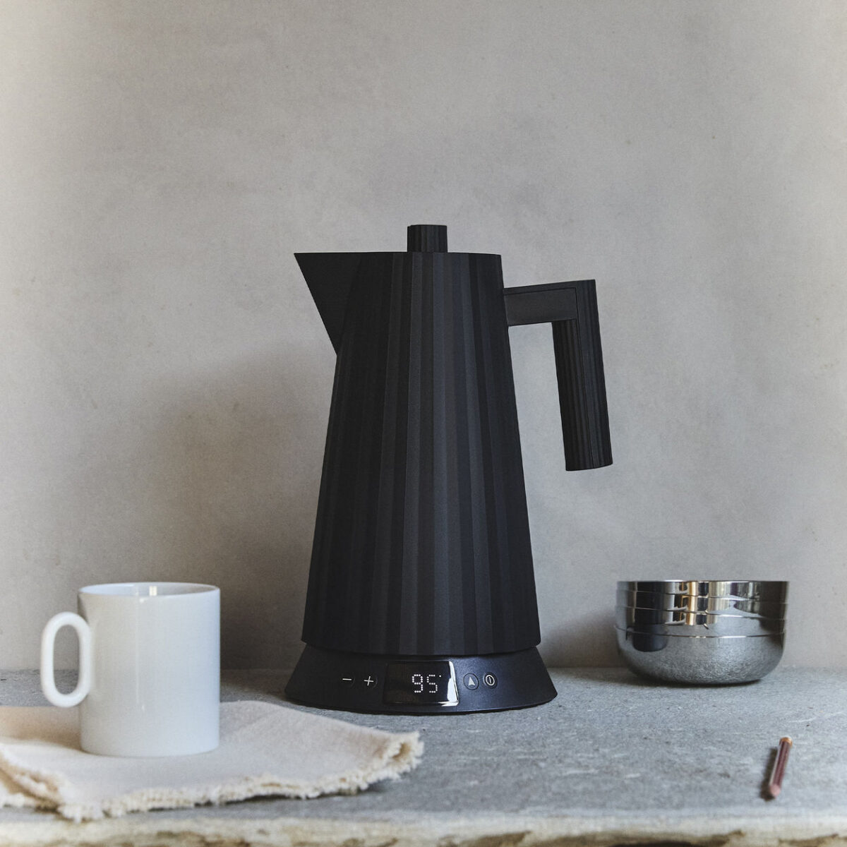 Veekeetja temperatuuri näidikuga, Alessi Plissé 1,7 L, Must - Image 5